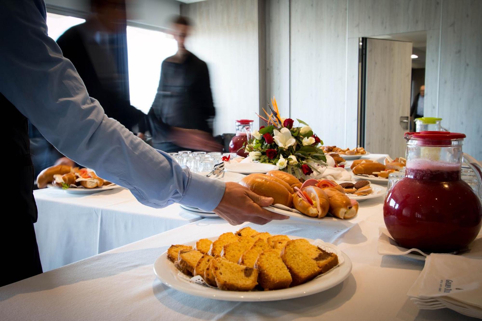 Golden Tulip El Mechtel Hotel Tunisz Kültér fotó